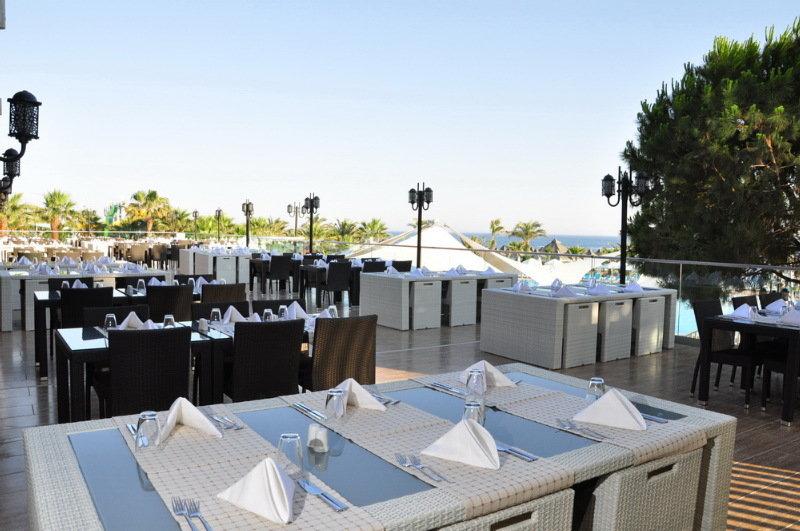 Paloma Oceana Hotel Side Exterior photo